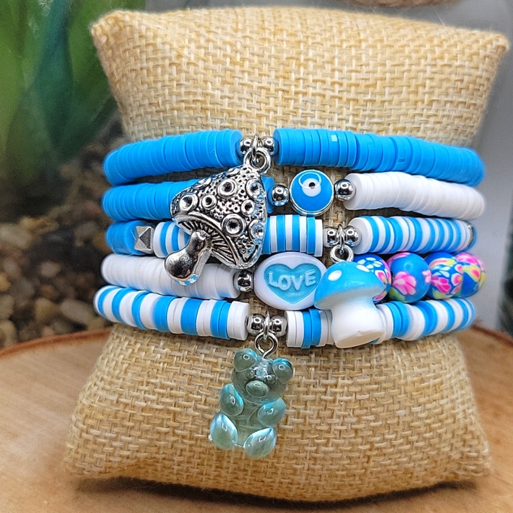 Charm bracelet set